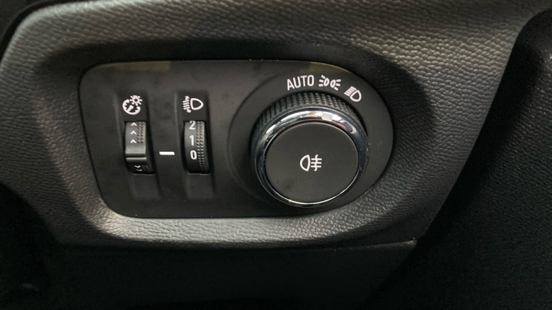 Vauxhall Corsa 1.2 Design 5dr Petrol Hatchback